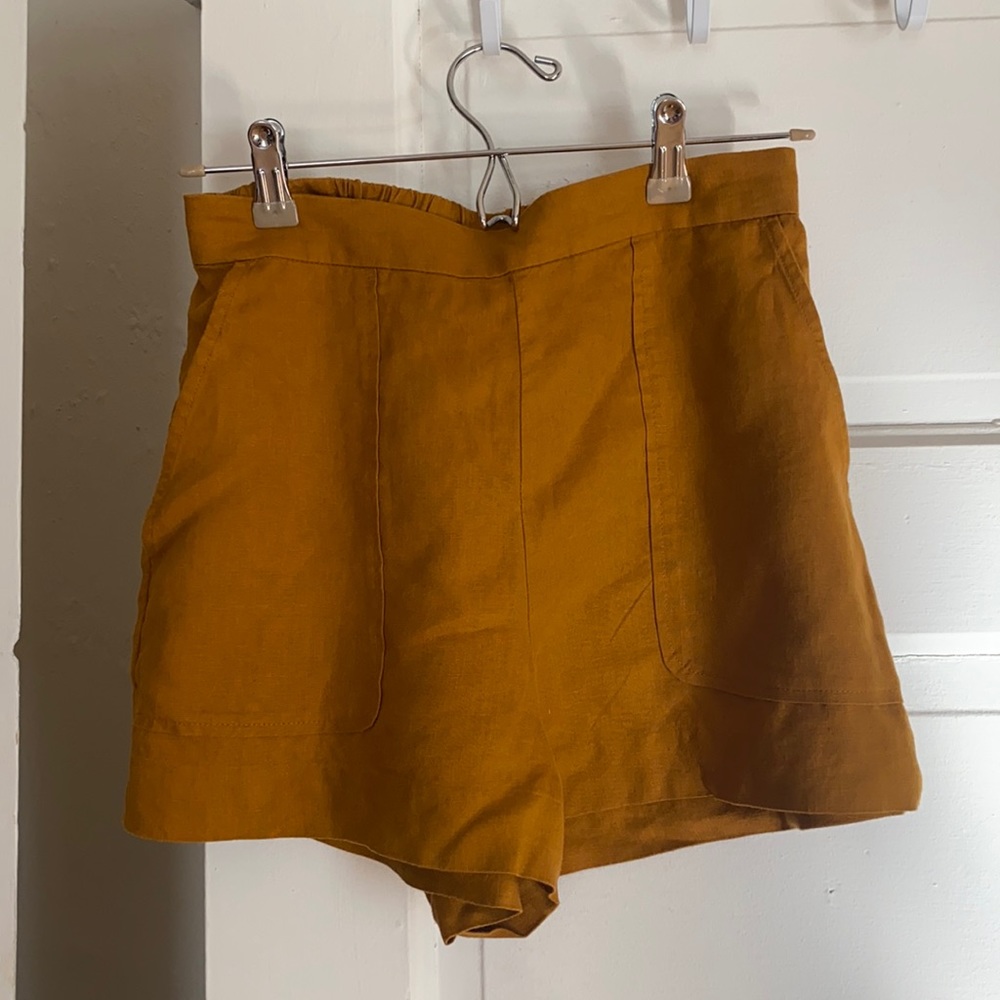 Aritzia Wilfred Linen Shorts